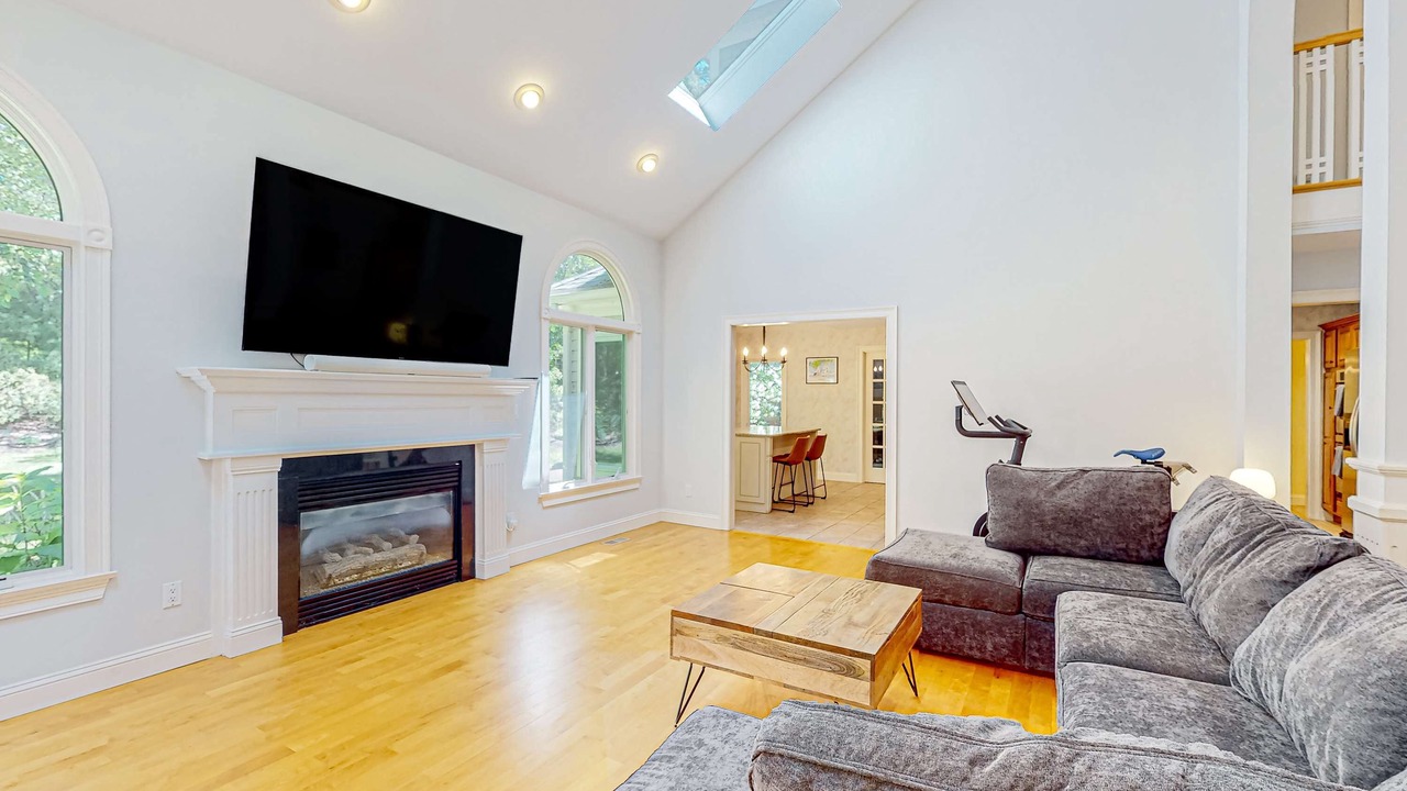 Photo of Livingroom in East Falmouth