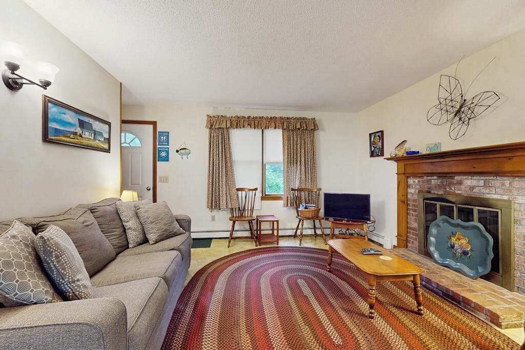 Photo of Livingroom in Dennis