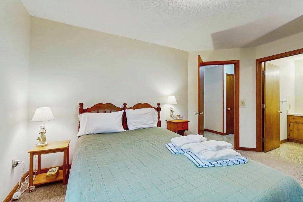 Photo of Bedroom in Dennis