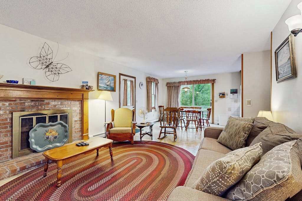 Photo of Livingroom in Dennis