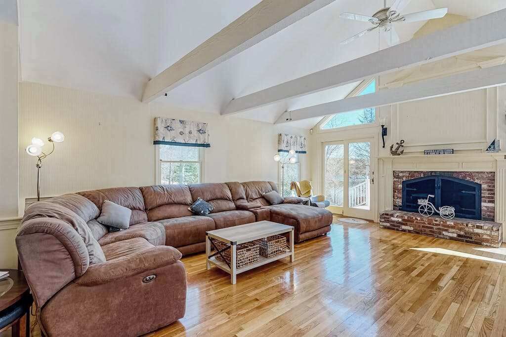 Photo of Livingroom in Cotuit