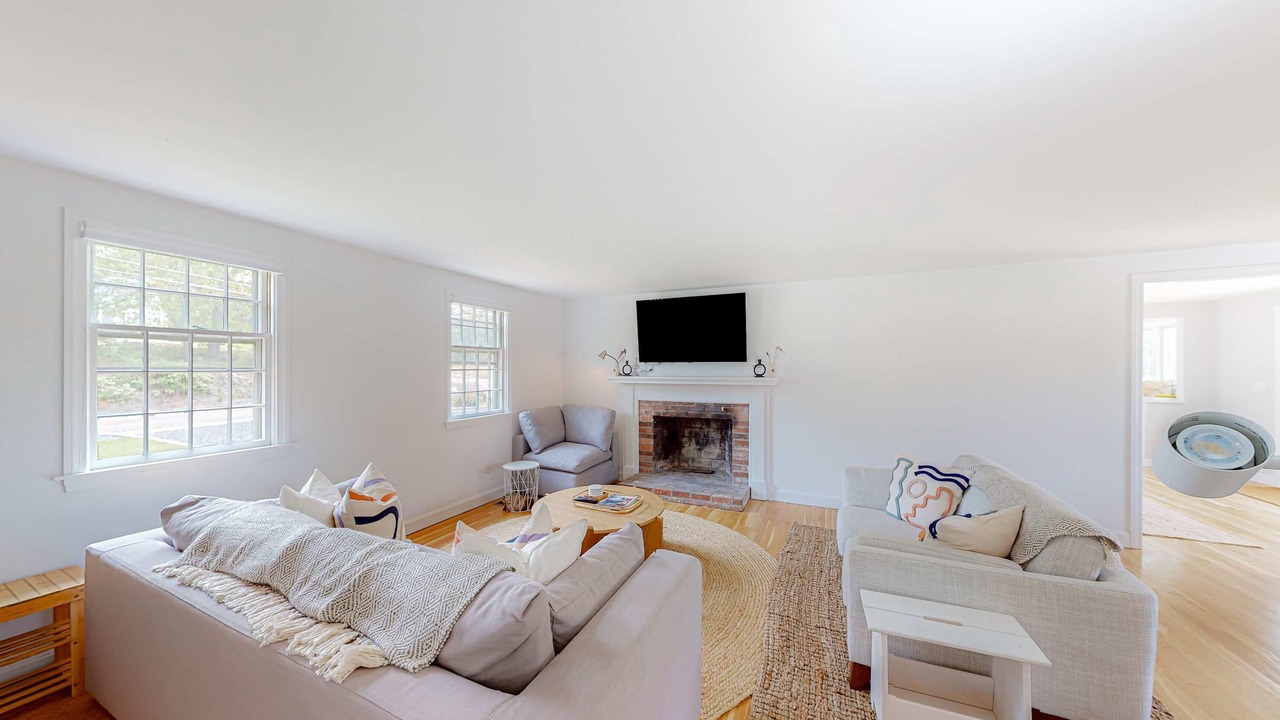 Photo of Livingroom in East Dennis