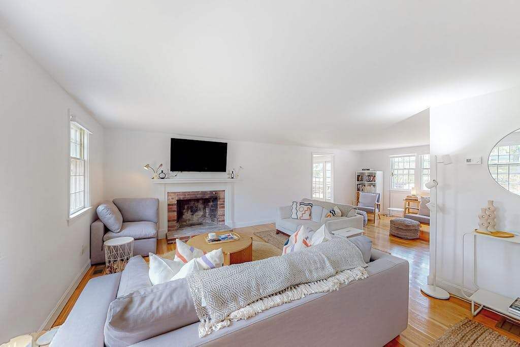 Photo of Livingroom in East Dennis