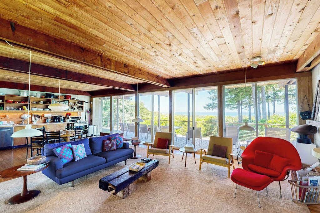 Photo of Livingroom in Chilmark