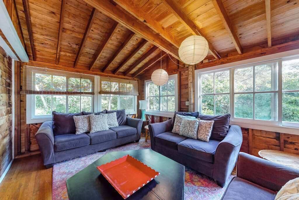 Photo of Livingroom in Aquinnah