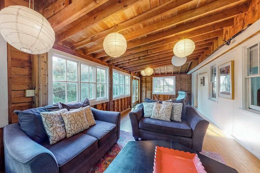 Photo of Livingroom in Aquinnah
