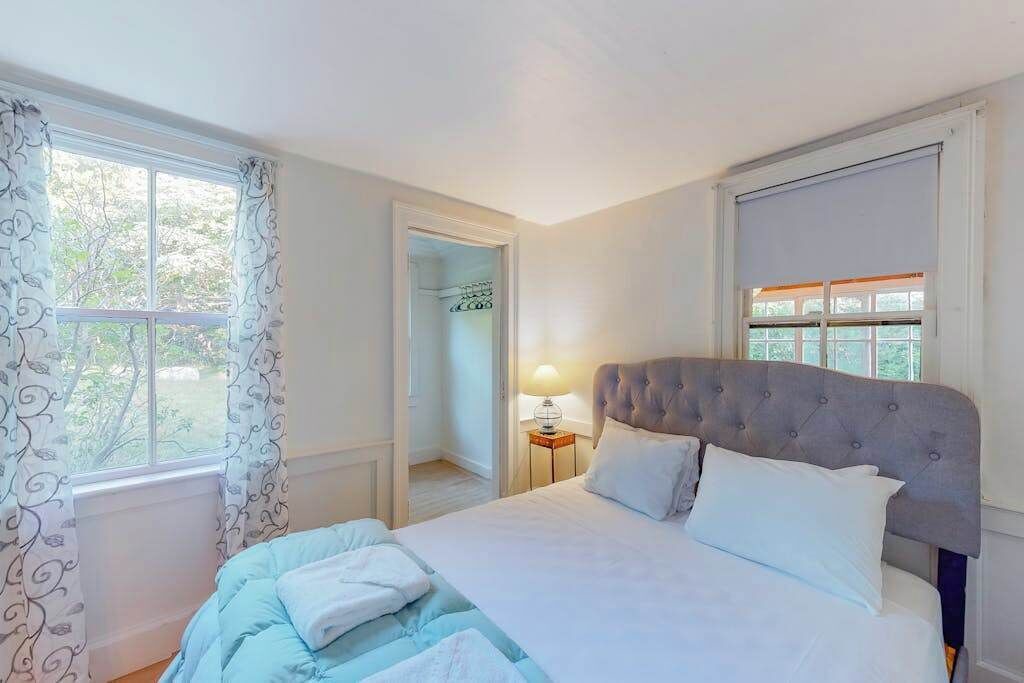 Photo of Bedroom in Aquinnah