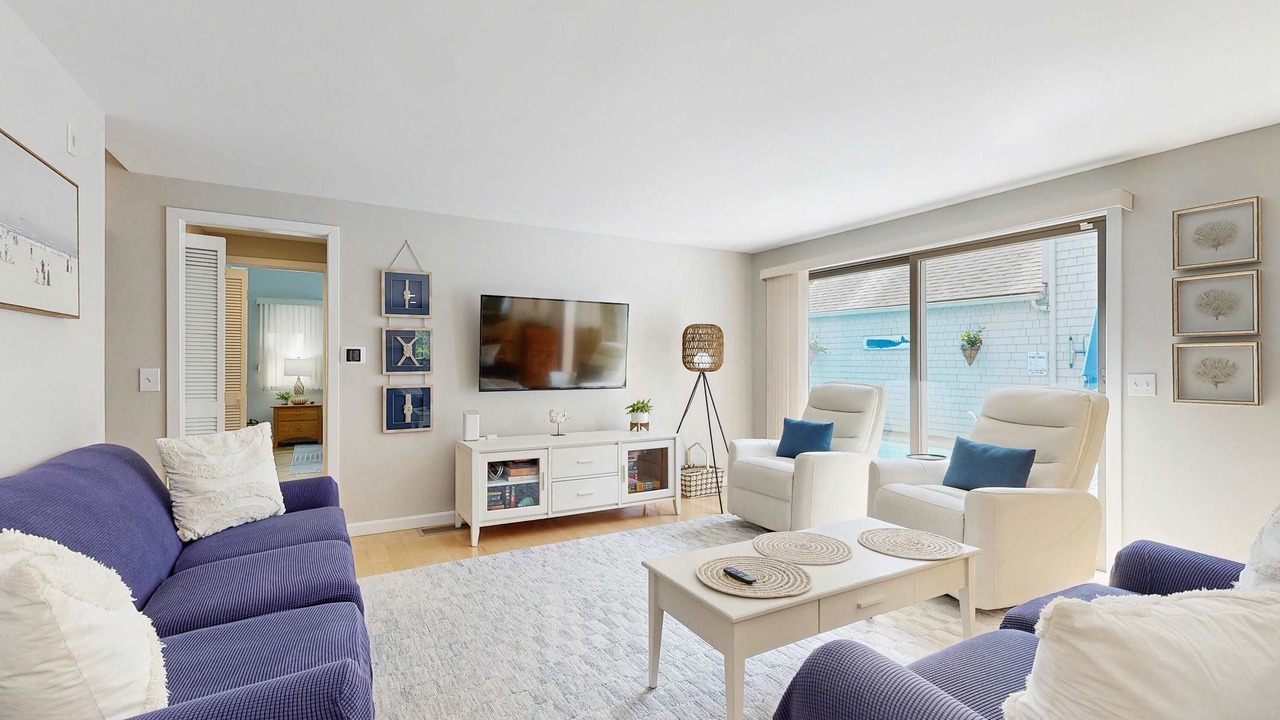 Photo of Livingroom in Mews Village