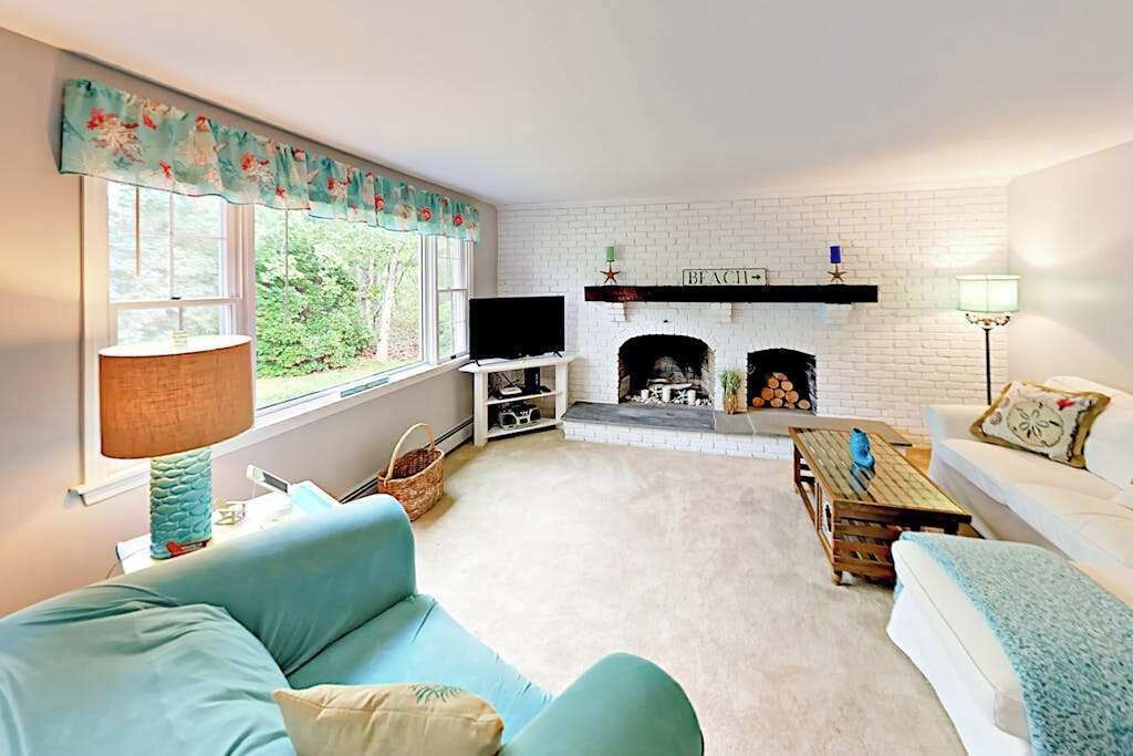 Photo of Livingroom in Eastham