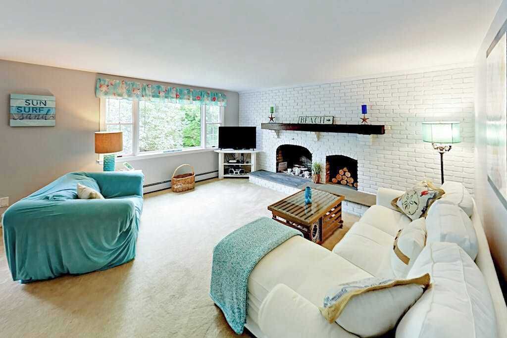 Photo of Livingroom in Eastham