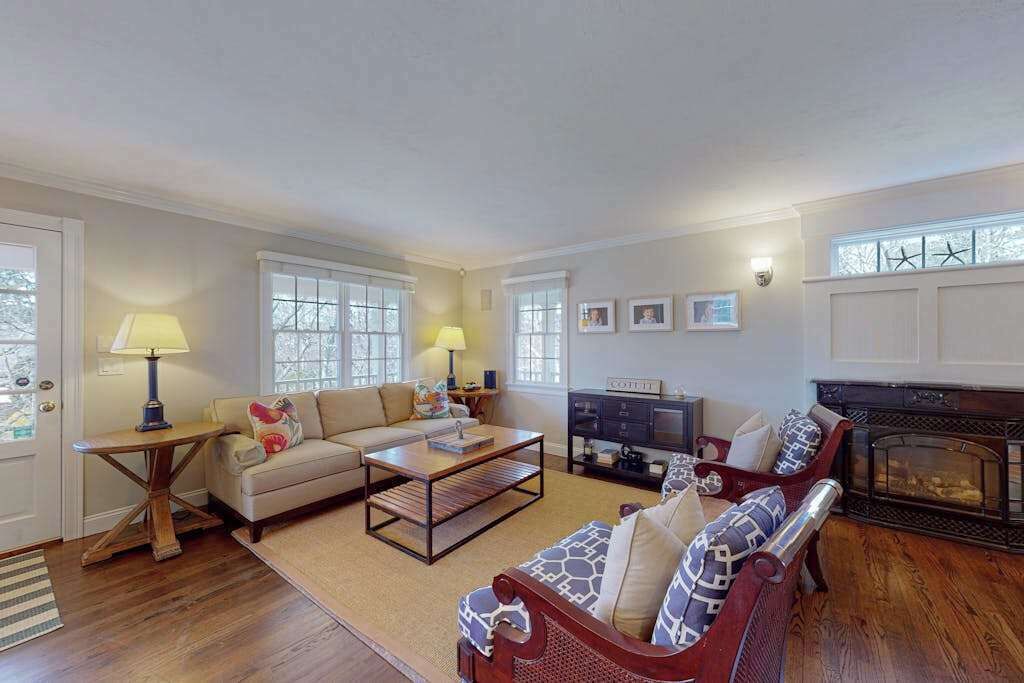 Photo of Livingroom in Cotuit