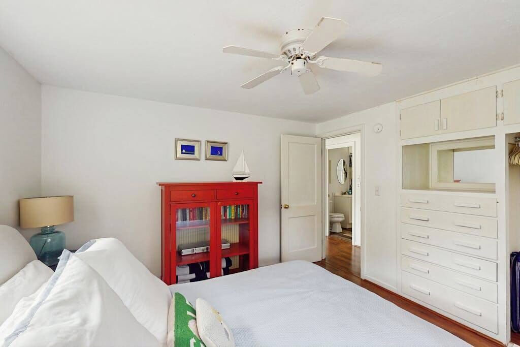 Photo of Bedroom in Cotuit