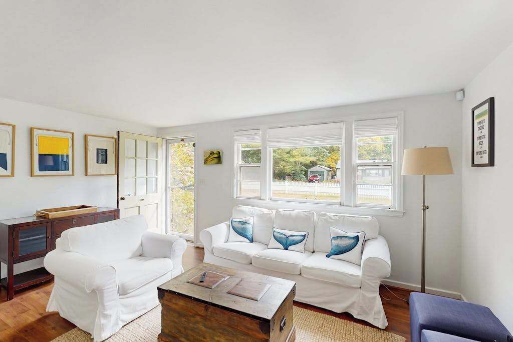 Photo of Livingroom in Cotuit