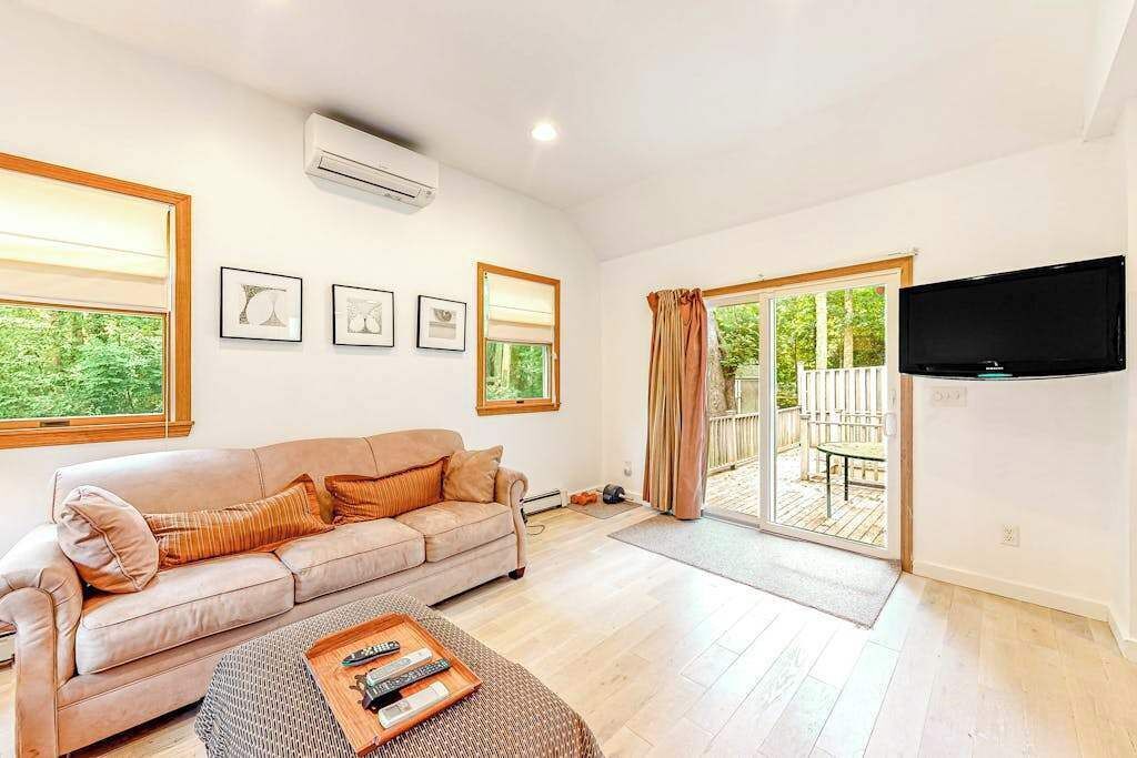 Photo of Livingroom in East Falmouth