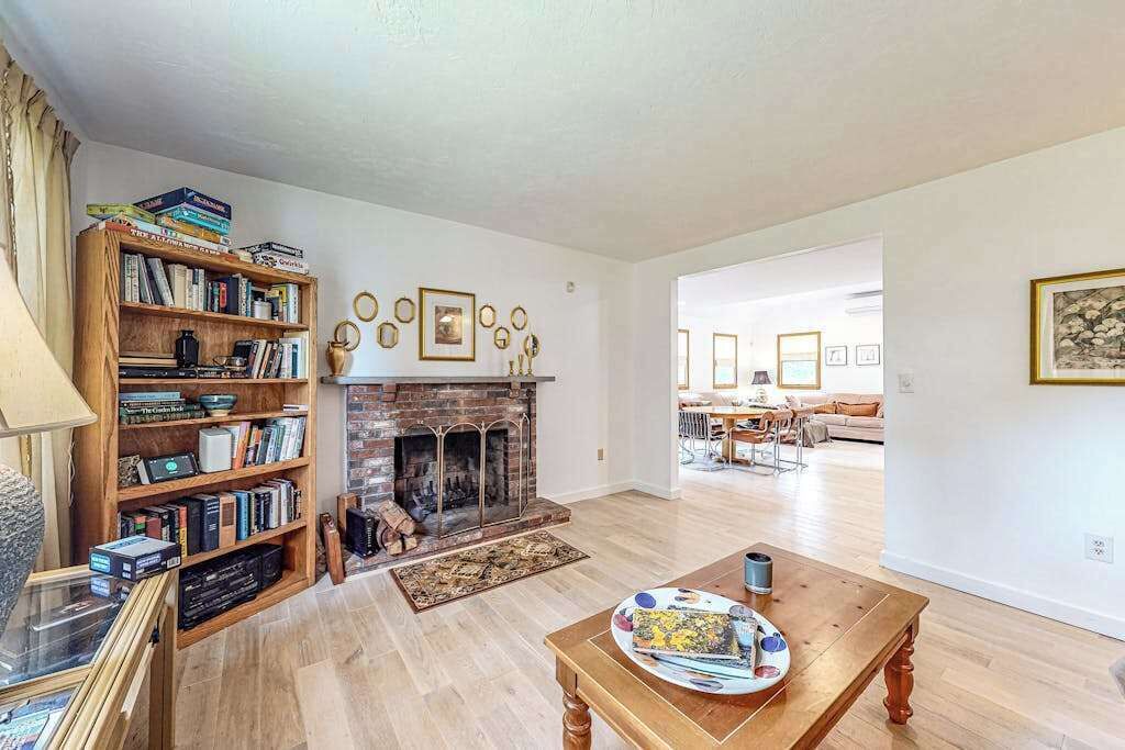 Photo of Livingroom in East Falmouth