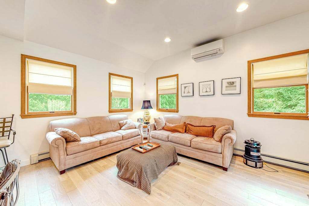 Photo of Livingroom in East Falmouth