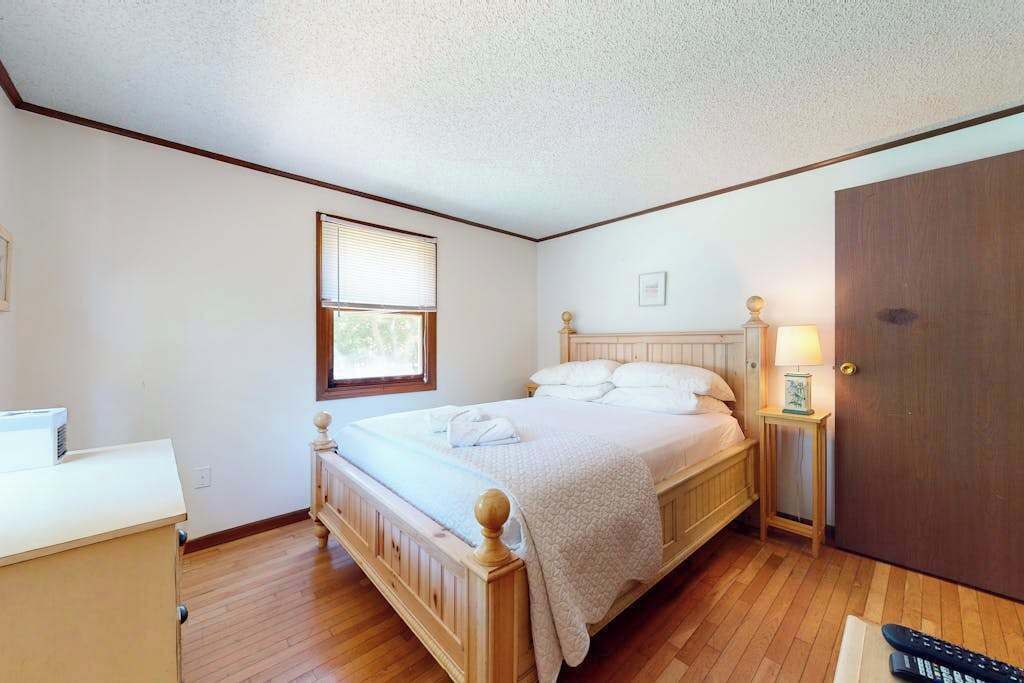 Photo of Bedroom in Vineyard Haven