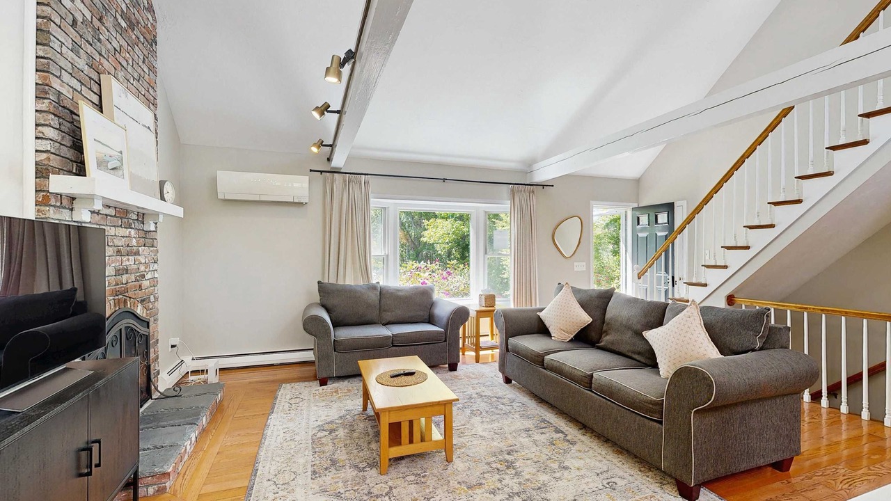 Photo of Livingroom in South Dennis