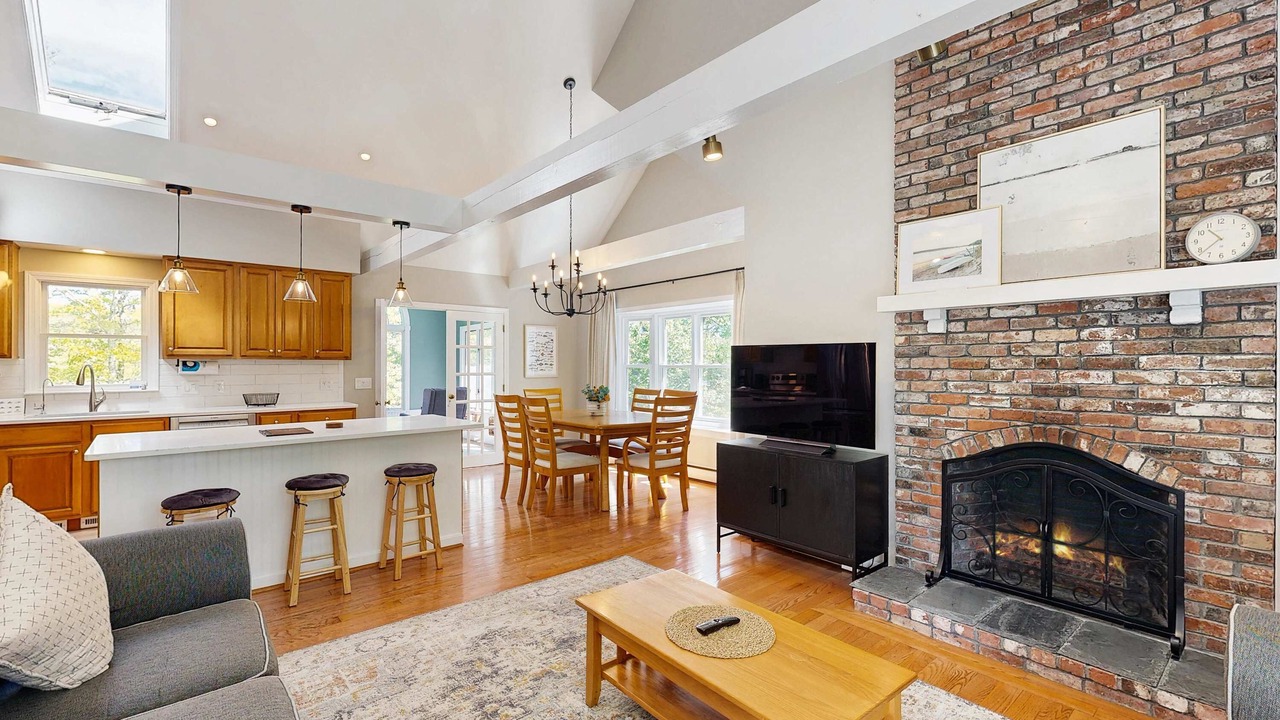Photo of Livingroom in South Dennis