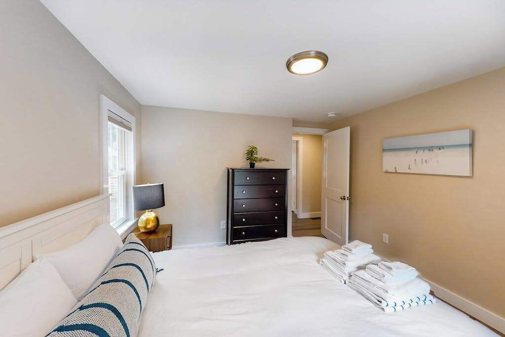 Photo of Bedroom in Cotuit