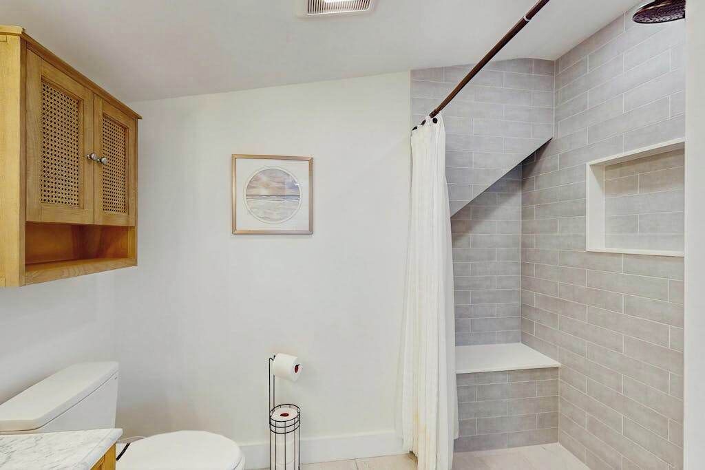 Photo of Bathroom in Campground Landing