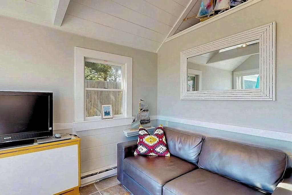 Photo of Livingroom in North Truro