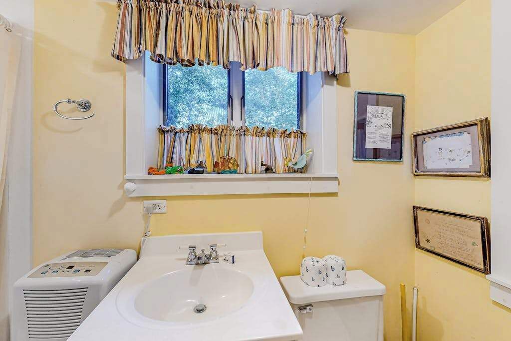 Photo of Bathroom in West Tisbury