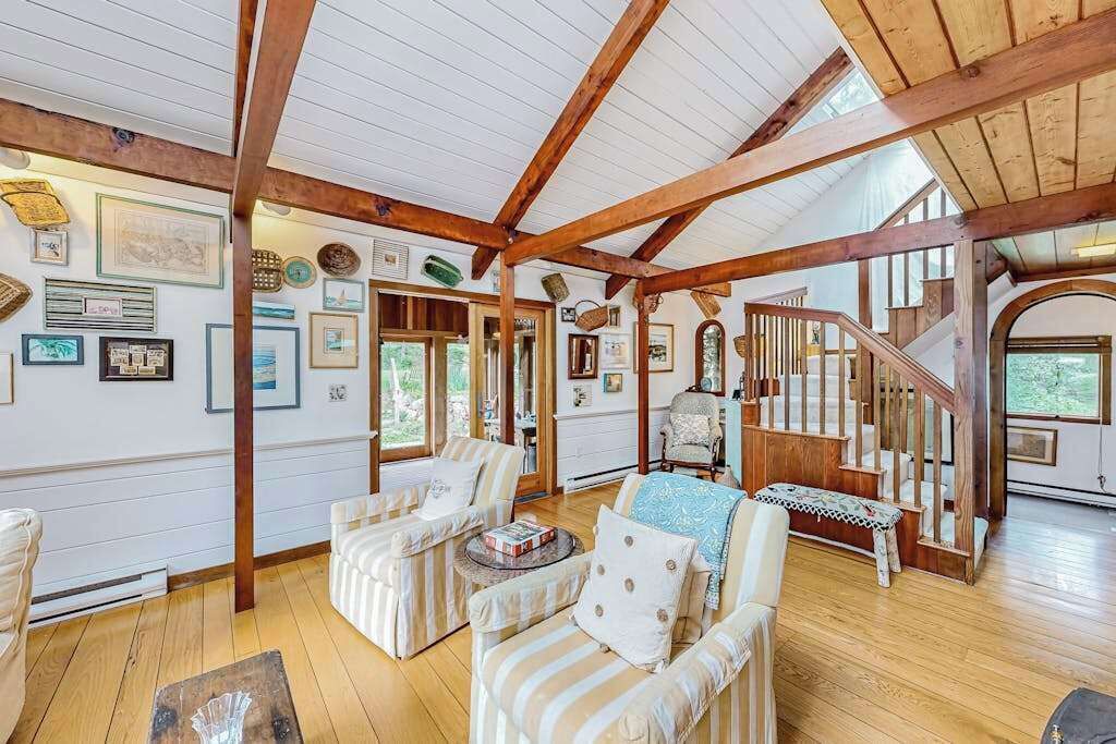 Photo of Livingroom in West Tisbury