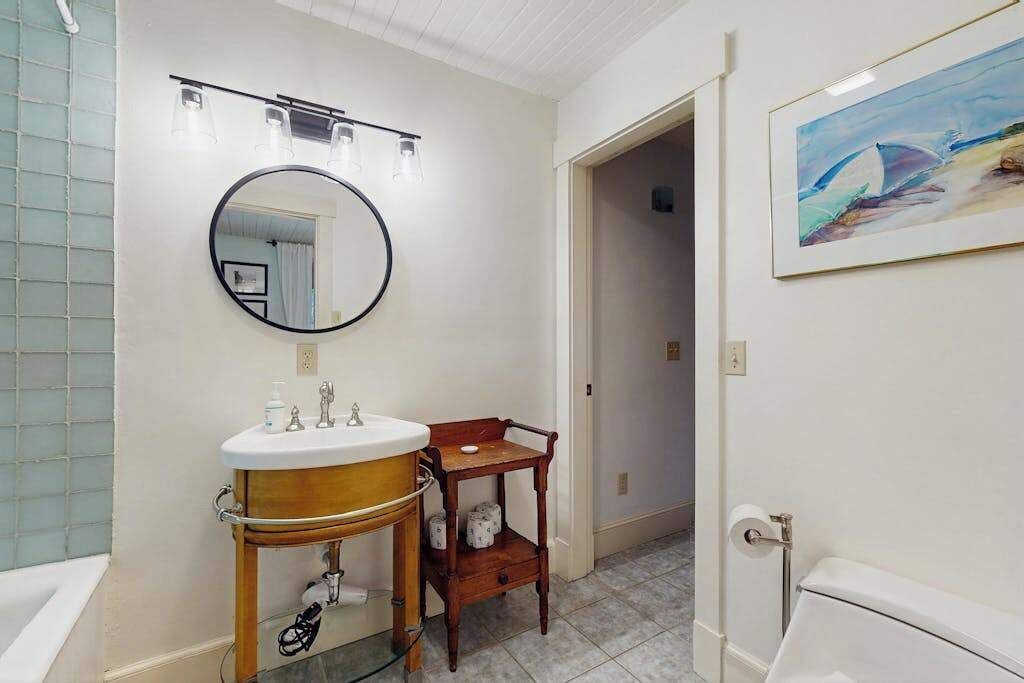 Photo of Bathroom in West Tisbury