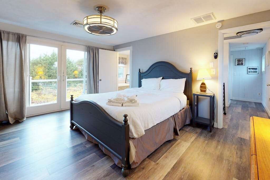 Photo of Bedroom in West Yarmouth
