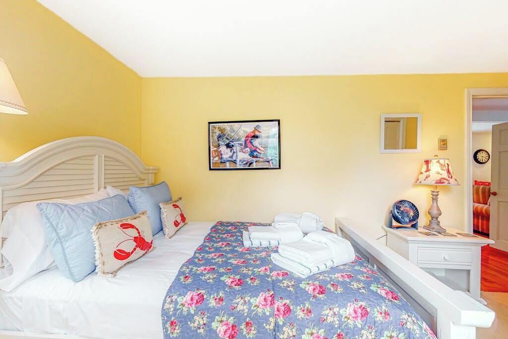 Photo of Bedroom in Vineyard Haven