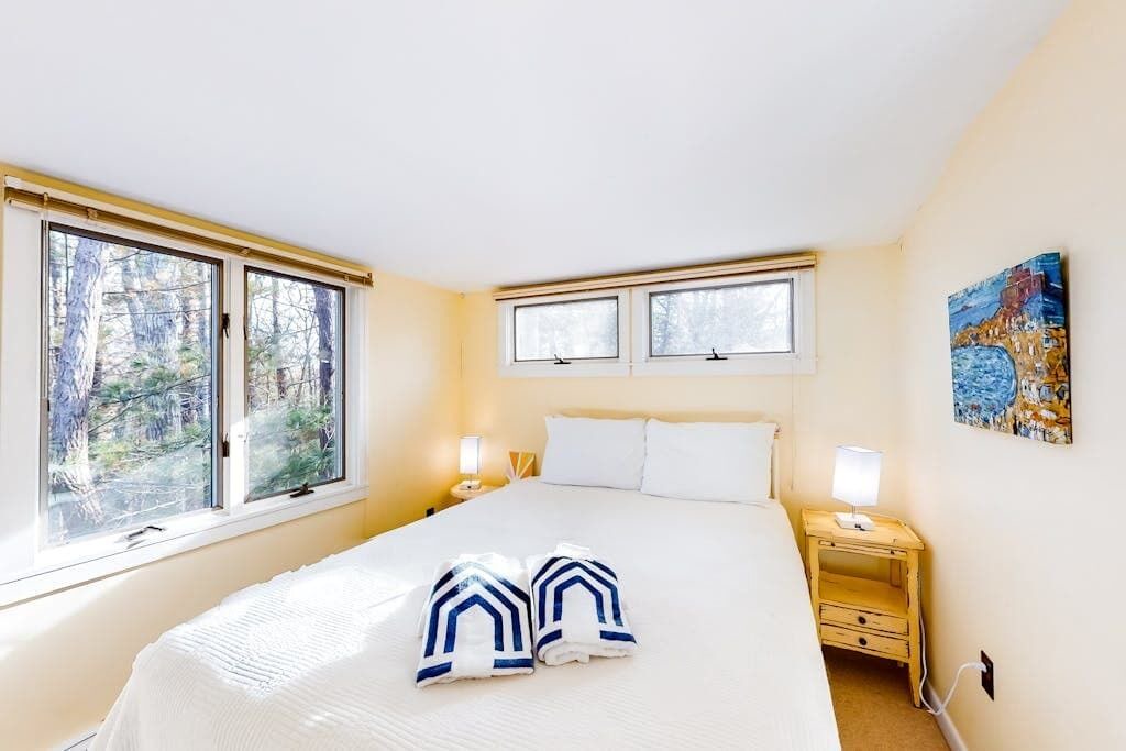 Photo of Bedroom in Cedar Bushes