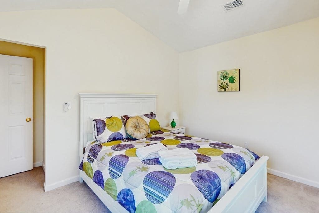 Photo of Bedroom in West Yarmouth