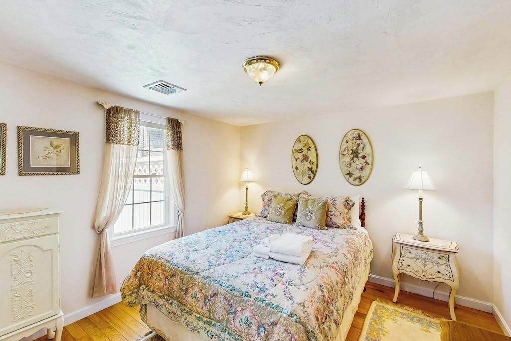 Photo of Bedroom in West Yarmouth