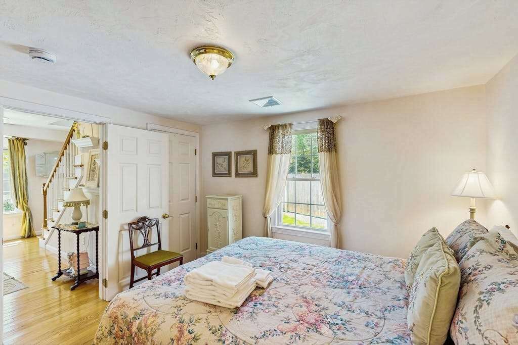 Photo of Bedroom in West Yarmouth