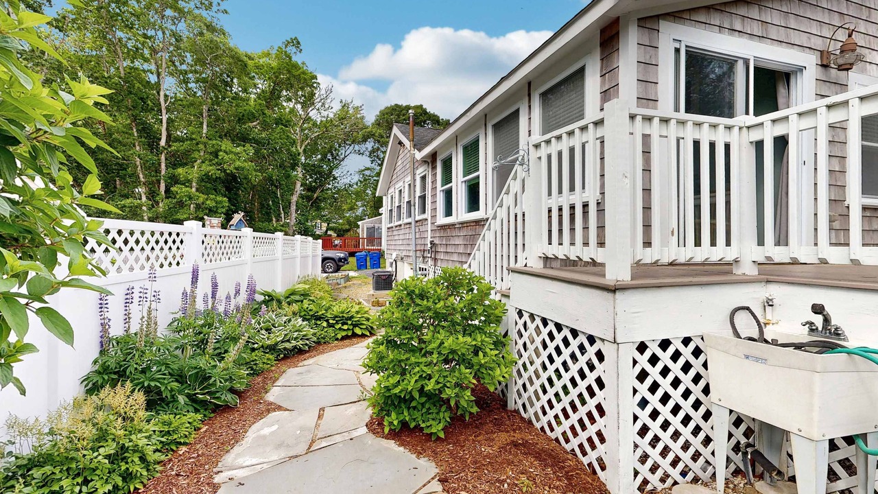 Photo of Patio Balcony in Pocasset