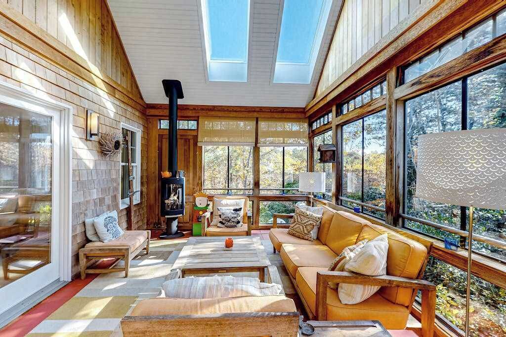 Photo of Livingroom in Truro