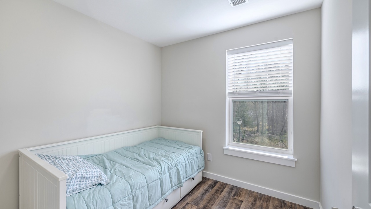 Photo of Bedroom in Niantic