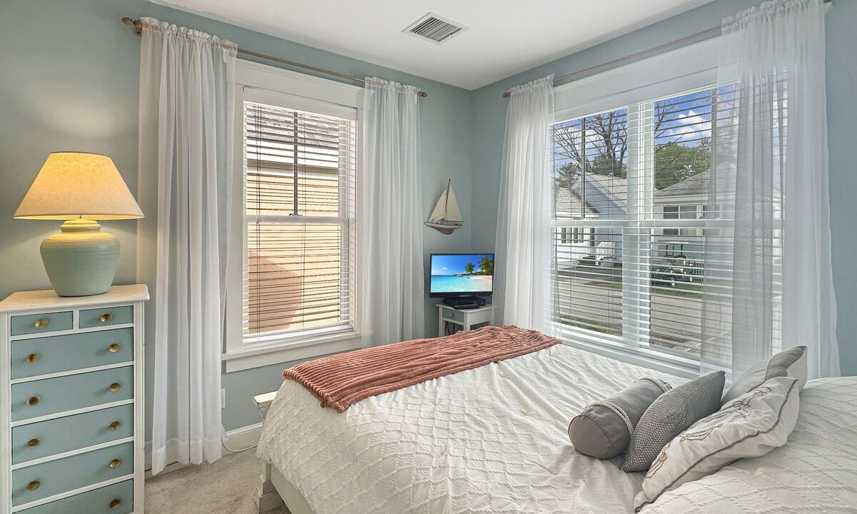 Photo of Bedroom in Seaglass Village
