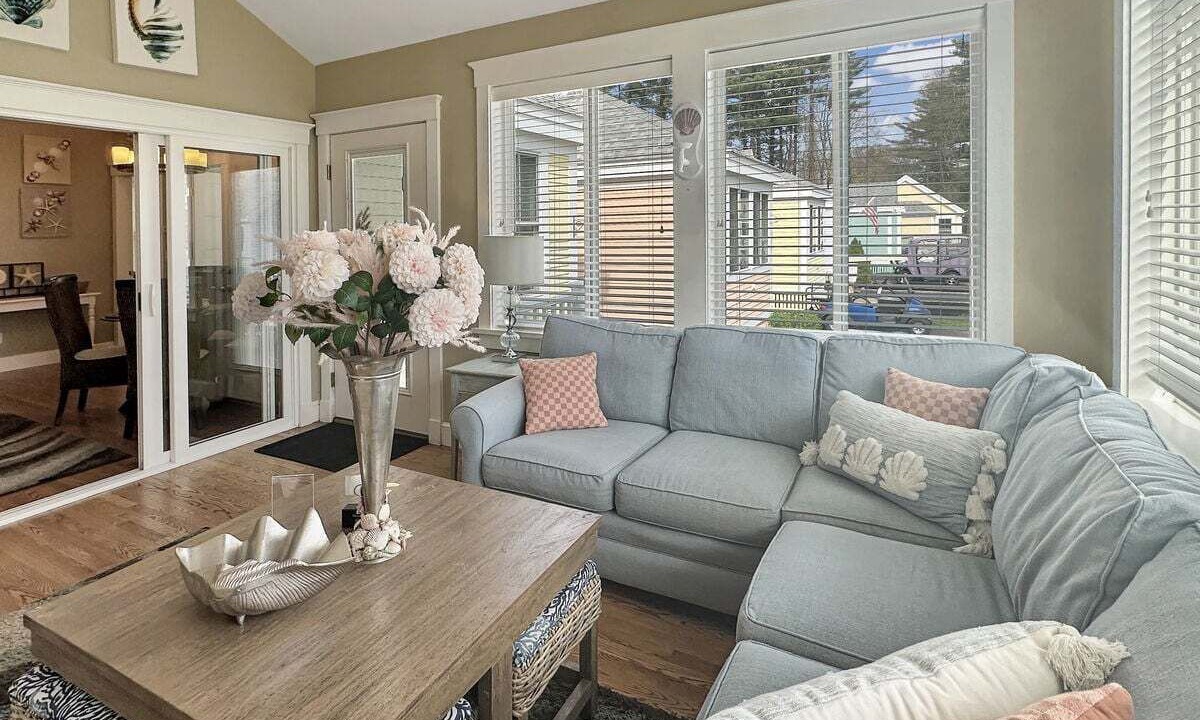 Photo of Livingroom in Seaglass Village