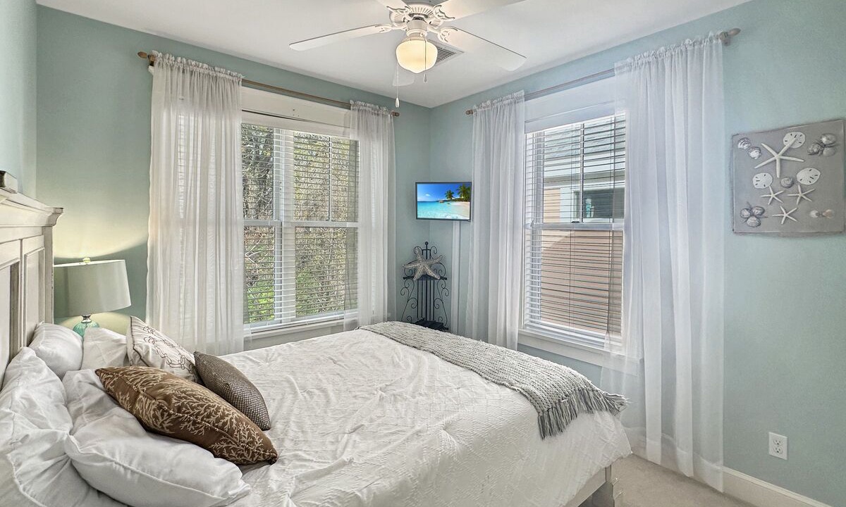 Photo of Bedroom in Seaglass Village