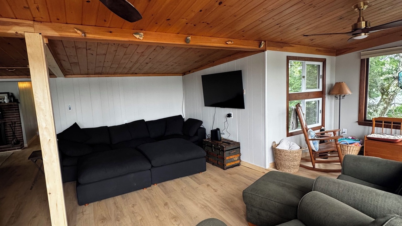Photo of Livingroom in Raymond