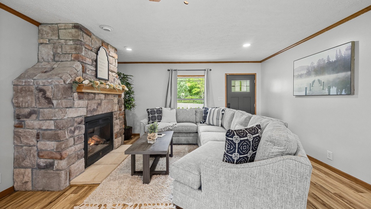 Photo of Livingroom in Bradford