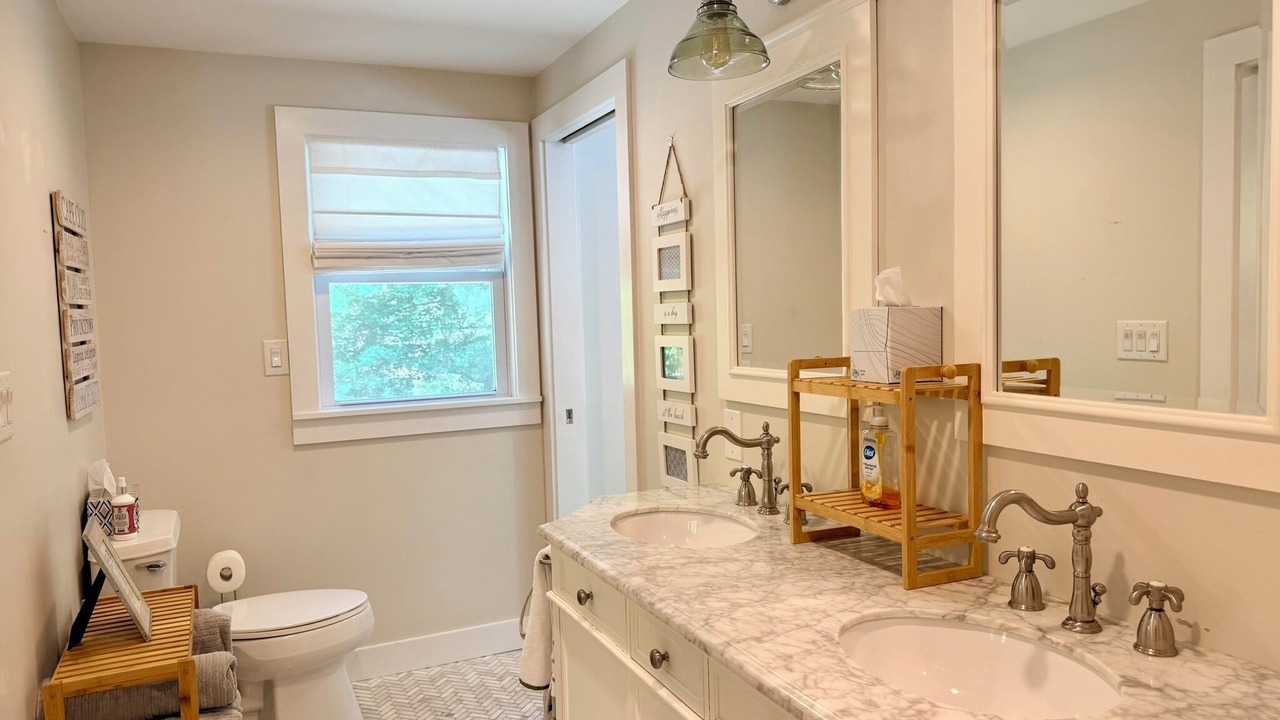 Photo of Bathroom in Summersea