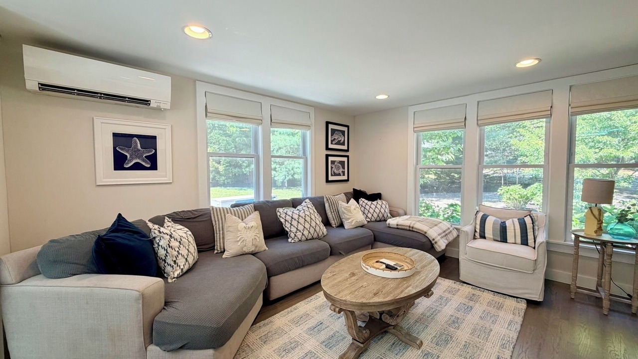 Photo of Livingroom in Summersea