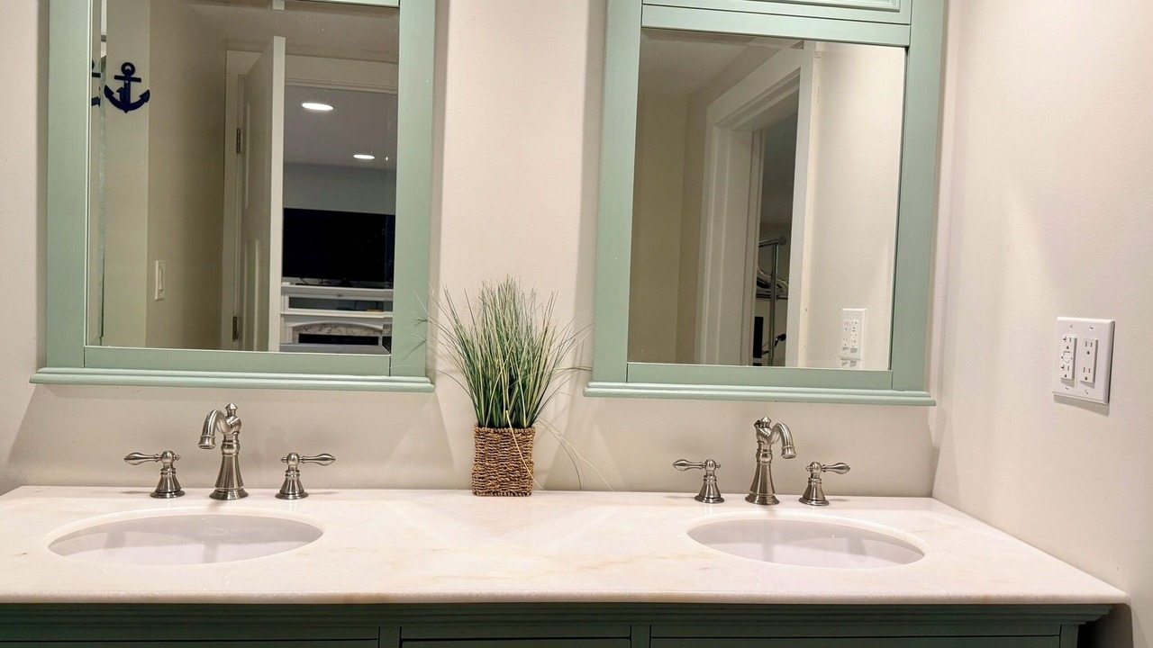 Photo of Bathroom in Summersea