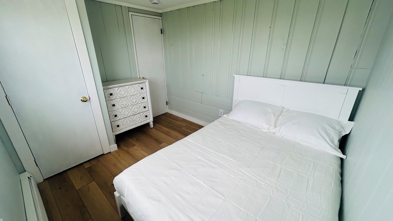 Photo of Bedroom in Sagamore Beach