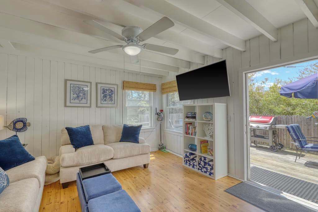 Photo of Livingroom in Ocean Bay Park