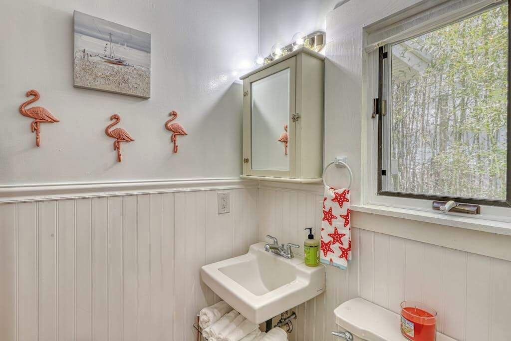 Photo of Bathroom in Ocean Bay Park