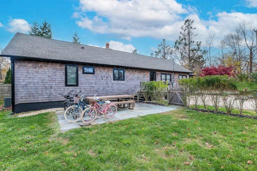 Photo of Outdoor in Pipes Cove